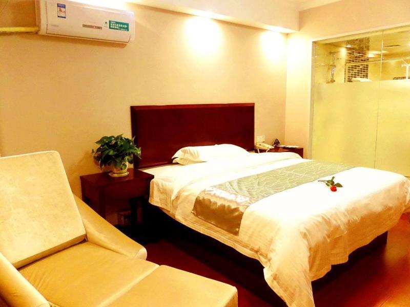 GreenTree Inn JiangXi JinDeZhen People Square JinDin Business Hotel Jingdezhen Buitenkant foto