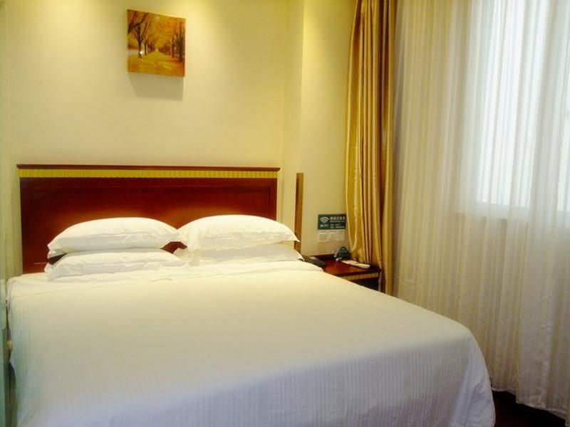 GreenTree Inn JiangXi JinDeZhen People Square JinDin Business Hotel Jingdezhen Buitenkant foto