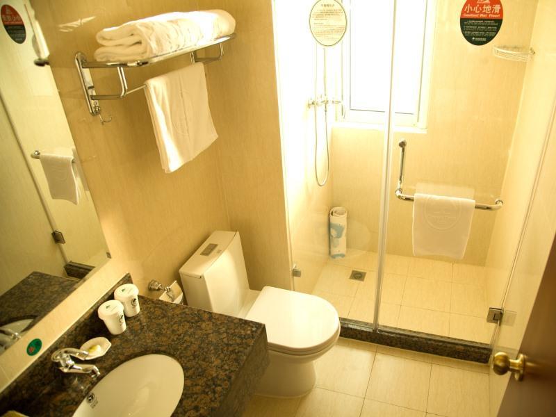 GreenTree Inn JiangXi JinDeZhen People Square JinDin Business Hotel Jingdezhen Buitenkant foto