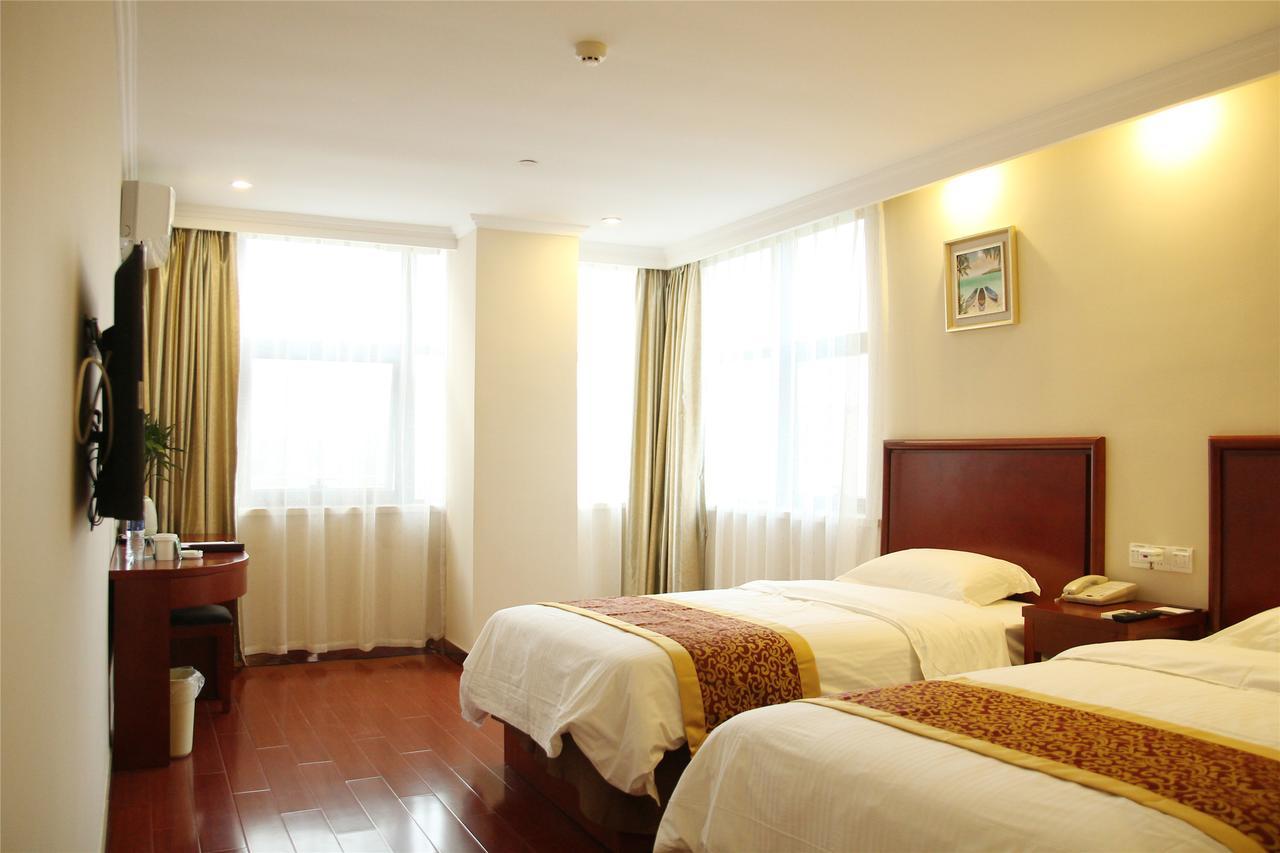 GreenTree Inn JiangXi JinDeZhen People Square JinDin Business Hotel Jingdezhen Buitenkant foto