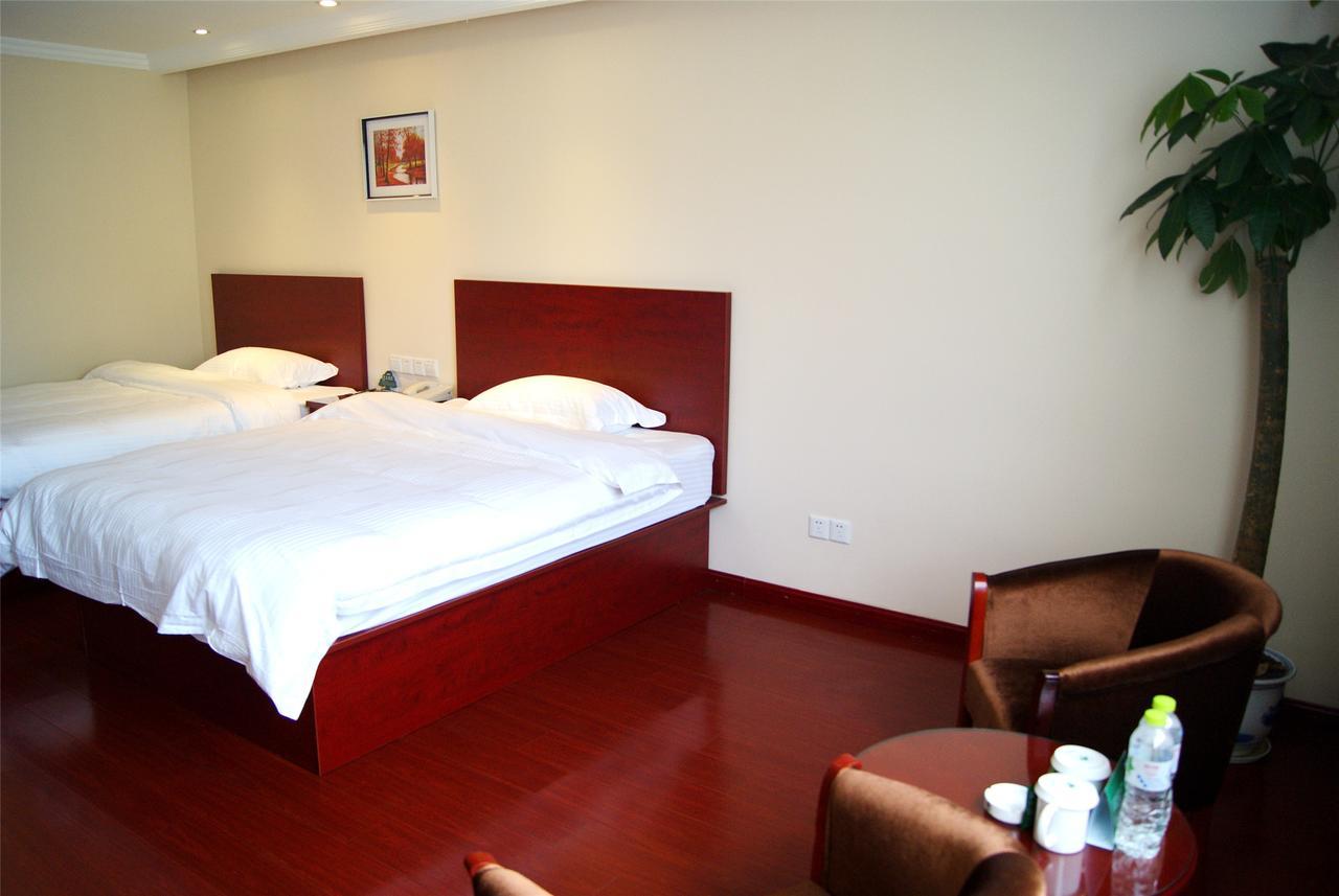 GreenTree Inn JiangXi JinDeZhen People Square JinDin Business Hotel Jingdezhen Buitenkant foto