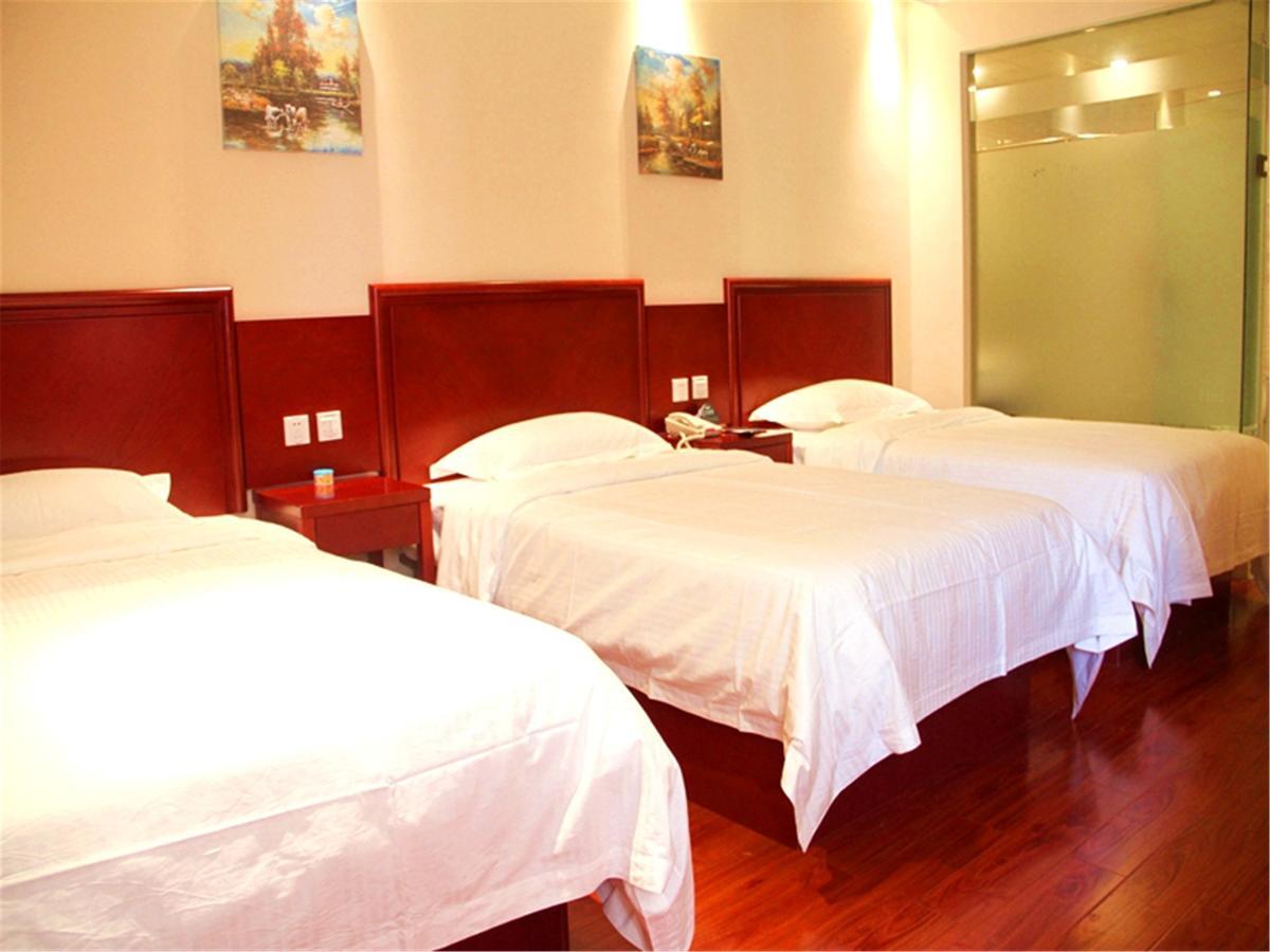 GreenTree Inn JiangXi JinDeZhen People Square JinDin Business Hotel Jingdezhen Buitenkant foto
