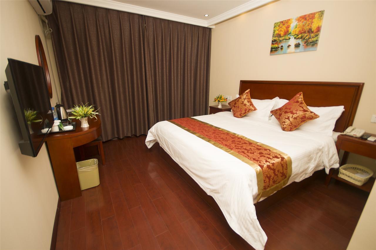 GreenTree Inn JiangXi JinDeZhen People Square JinDin Business Hotel Jingdezhen Buitenkant foto